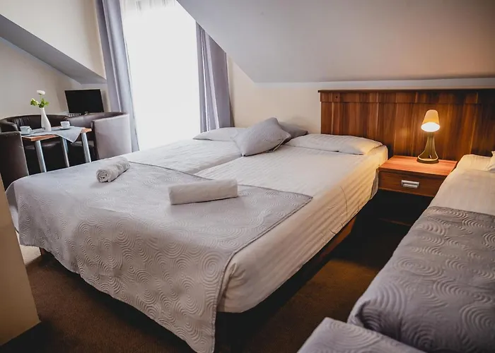 Hotel Nad Morzem- Art-Pension Swierzno