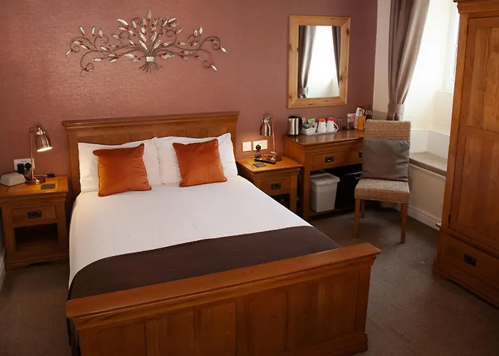 Ensuite Bed And Breakfast Rooms At The Ring Pub Gwredog