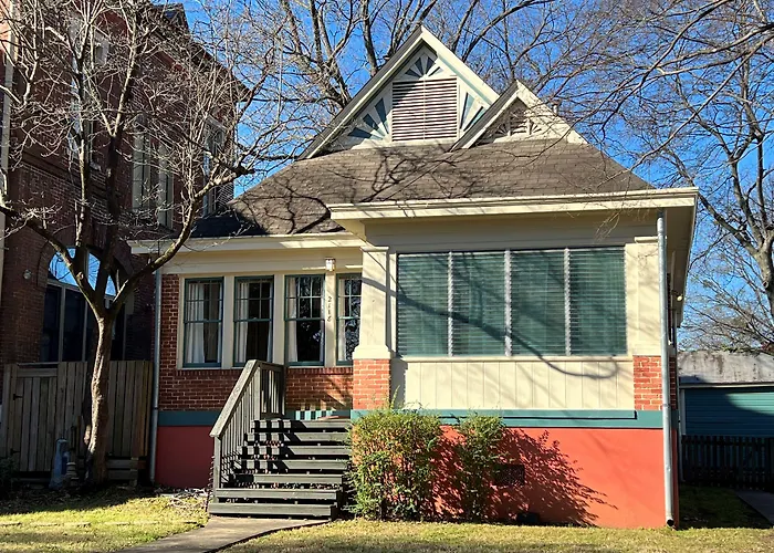 The Empress Of Little Rock Bed & Breakfast