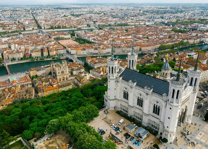 Vacation Apartment Rentals in Lyon